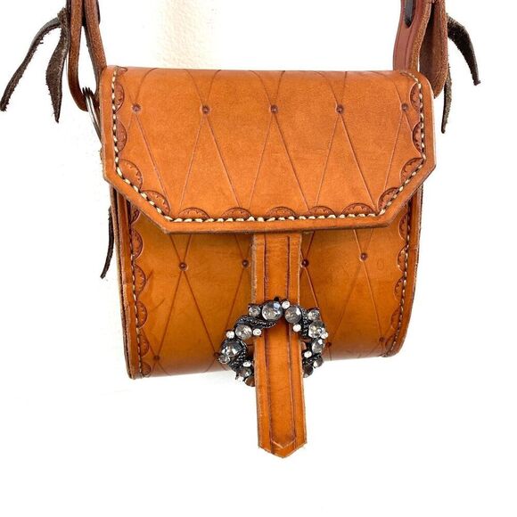 Vintage Handbags - Vintage Genuine Leather Hand Tooled Brown Leather Western Boho Shoulder Purse